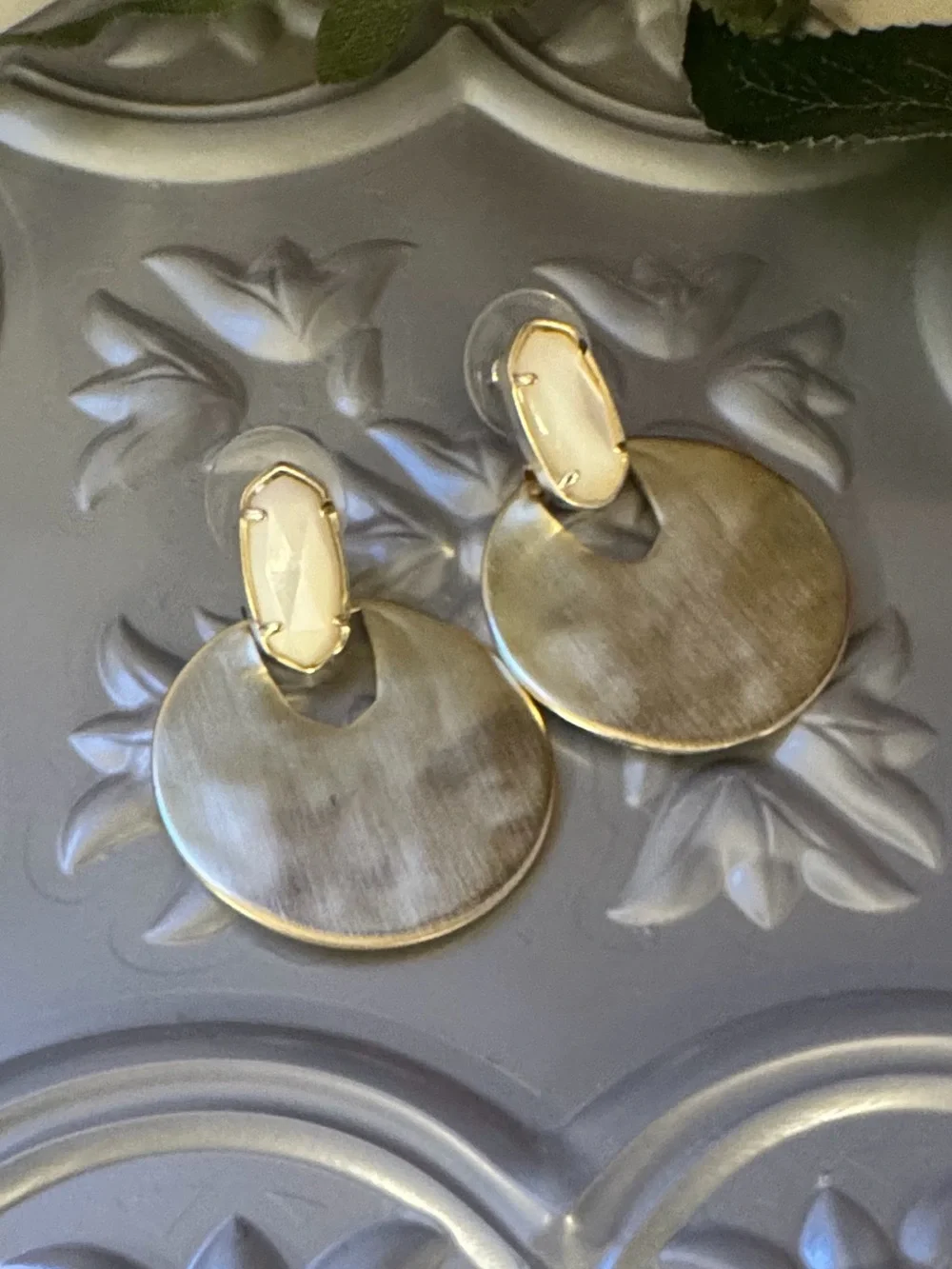 Kendra Scott Deena Drop Brushed Gold Disc Earrings